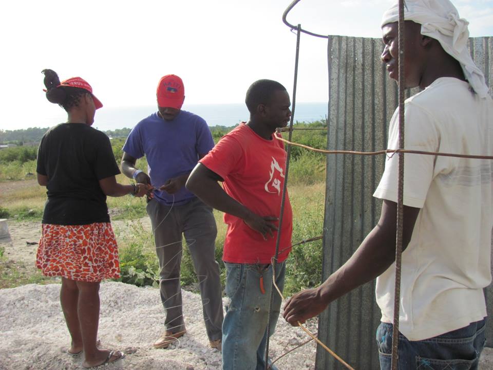 1394441_10202284047287847_1577468582_n