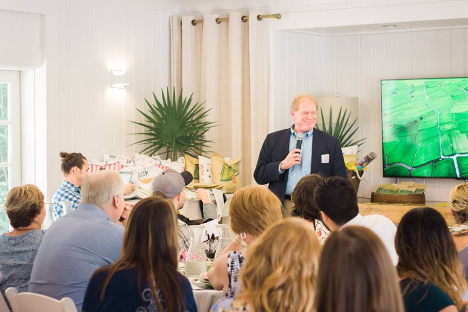 18057940_660555490798405_4830956731632639476_n